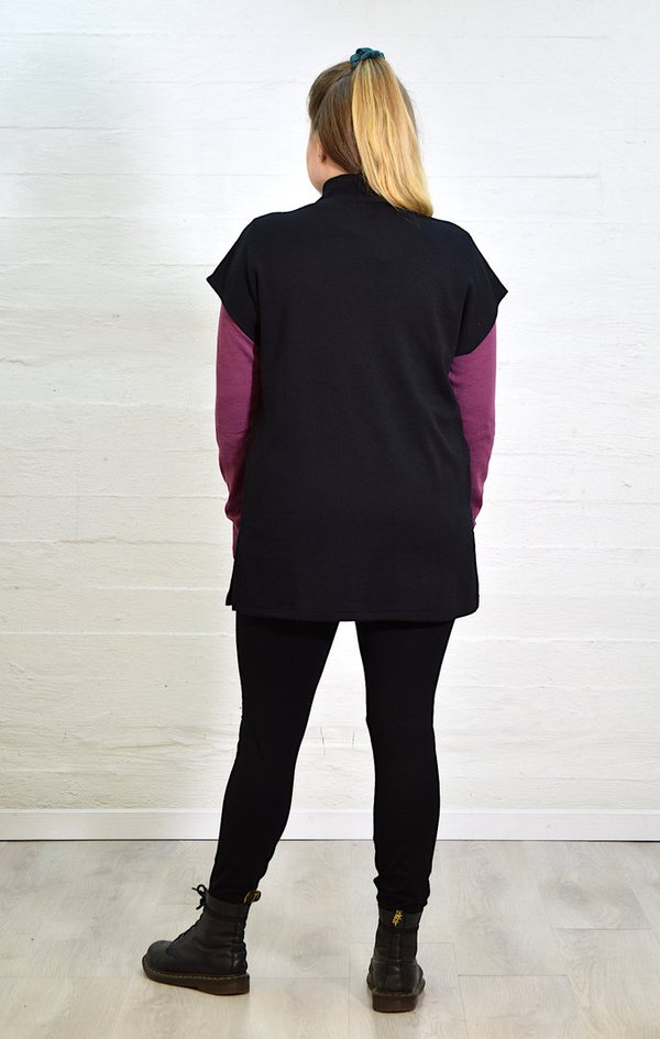 Aleksiina Design Leeni Merino Vest, black
